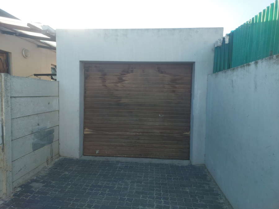 3 Bedroom Property for Sale in New Macassar Western Cape